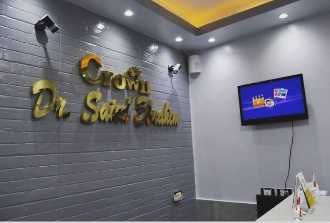 Crown Dental Clinic gallery image 4